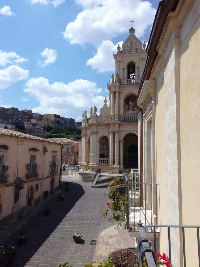 مبيت وإفطار بالاتسولو أكريدي Casa Dei Giurati المظهر الخارجي الصورة